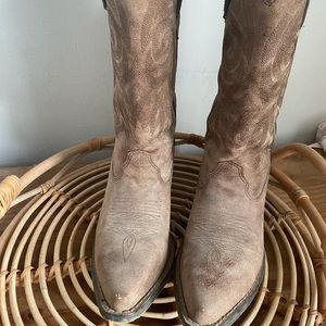 Durango cowgirl boot size 7